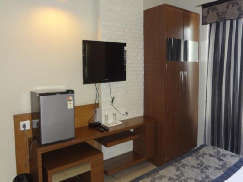 Hotel Sheela Shree Plaza Jhānsi Extérieur photo