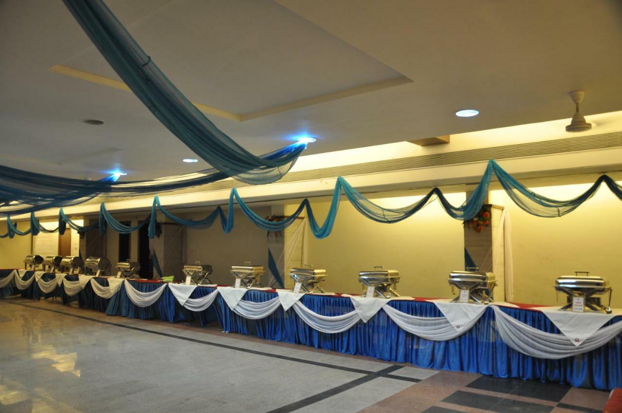 Hotel Sheela Shree Plaza Jhānsi Extérieur photo